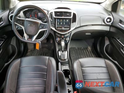Zdjęcie 8 z 12 samochodu: 2019 CHEVROLET SONIC PREMIER VIN:1G1JF6SB8K4103837 - miniatura