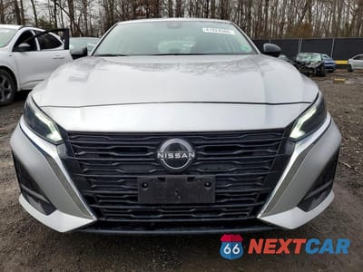 Piąte zdjęcie samochodu w środku: 2024 NISSAN ALTIMA 2.5 S VIN:1N4BL4BV4RN404800 - miniatura