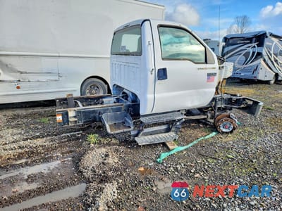 Trzecie zdjęcie samochodu z tyłu: 2010 FORD F750 SUPER DUTY TANK TRUCK VIN:3FRNF7FCXAV274851 - miniatura