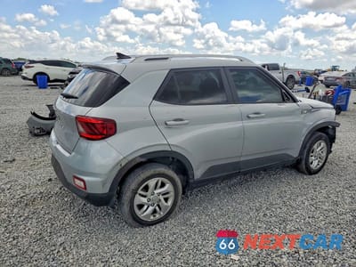 Trzecie zdjęcie samochodu z tyłu: 2020 HYUNDAI VENUE SEL VIN:KMHRC8A38LU024285 - miniatura