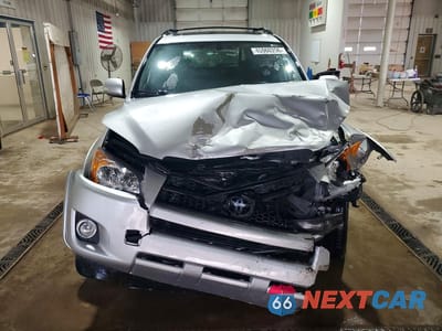 Piąte zdjęcie samochodu w środku: 2011 TOYOTA RAV4 SPORT VIN:JTMRF4DV5B5037599 - miniatura