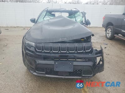 Piąte zdjęcie samochodu w środku: 2022 JEEP COMPASS LIMITED VIN:3C4NJDCB6NT185656 - miniatura