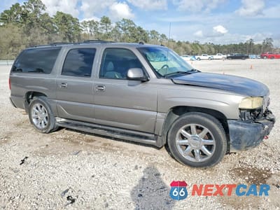 Czwarte zdjęcie samochodu z boku: 2005 GMC YUKON XL DENALI VIN:1GKFK66U45J241602 - miniatura