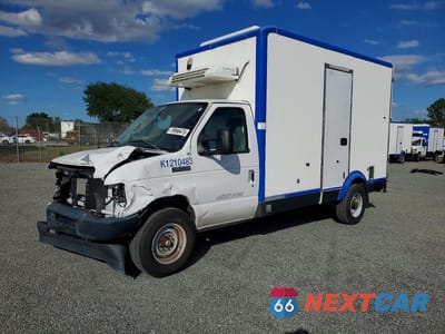 2023 FORD E350 REFRIGERATED BOX TRUCK 1FDWE3FK2PDD18819 - główne zdjęcie licytacji z USA - miniatura