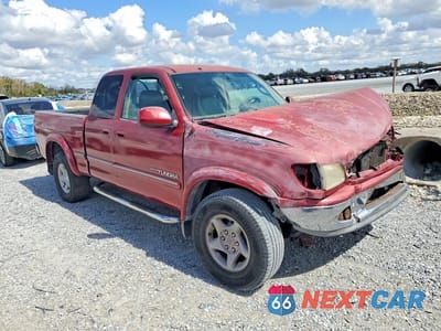 Czwarte zdjęcie samochodu z boku: 2000 TOYOTA TUNDRA LIMITED VIN:5TBRT3811YS097935 - miniatura