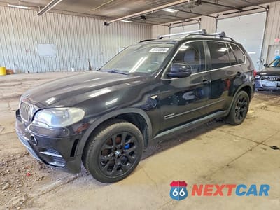 2013 BMW X5 XDRIVE35I 5UXZV4C59D0B13167 - główne zdjęcie licytacji z USA - miniatura