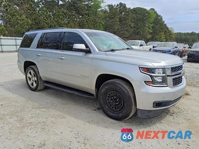 Czwarte zdjęcie samochodu z boku: 2015 CHEVROLET TAHOE C1500 LT VIN:1GNSCBKC8FR307706 - miniatura