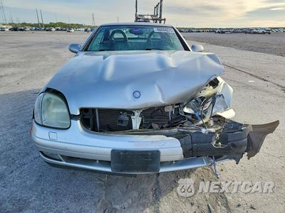 Piąte zdjęcie samochodu w środku: 1998 MERCEDES-BENZ SLK 230 VIN:WDBKK47F5WF019765 - miniatura