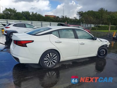 Trzecie zdjęcie samochodu z tyłu: 2025 NISSAN ALTIMA 2.5 SV VIN:1N4BL4DV8SN339517 - miniatura
