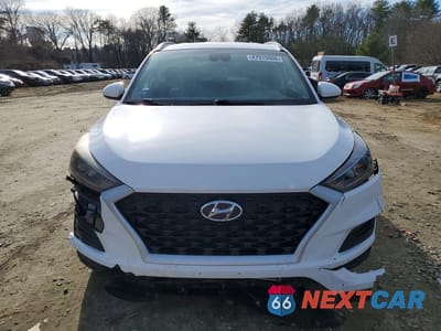 Piąte zdjęcie samochodu w środku: 2019 HYUNDAI TUCSON VALUE VIN:KM8J3CA41KU993174 - miniatura