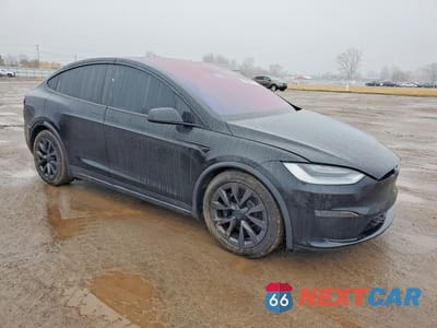 Czwarte zdjęcie samochodu z boku: 2022 TESLA MODEL X VIN:7SAXCDE53NF339171 - miniatura