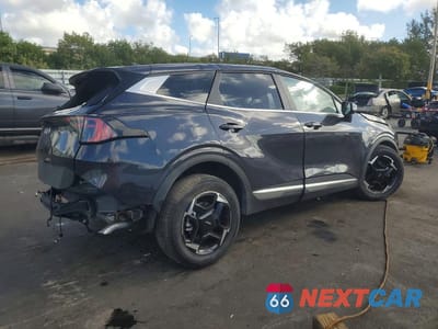 Trzecie zdjęcie samochodu z tyłu: 2026 KIA SPORTAGE EX VIN:5XYK33DF7TG395972 - miniatura