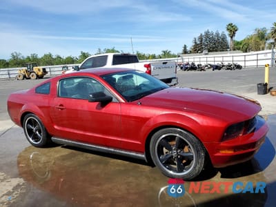 Czwarte zdjęcie samochodu z boku: 2006 FORD MUSTANG VIN:1ZVFT80N965245481 - miniatura