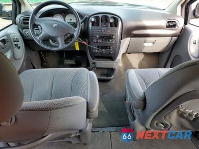 Zdjęcie 8 z 12 samochodu: 2005 DODGE GRAND CARAVAN SXT VIN:2D4GP44L45R362287 - miniatura