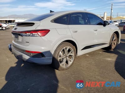 Trzecie zdjęcie samochodu z tyłu: 2025 AUDI Q4 E-TRON SPORTBACK PREMIUM PLUS VIN:WA13UBFZ5SP044390 - miniatura