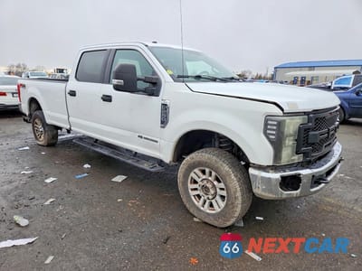 Czwarte zdjęcie samochodu z boku: 2019 FORD F250 SUPER DUTY VIN:1FT7W2BT6KEE72743 - miniatura