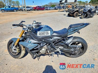 Trzecie zdjęcie samochodu z tyłu: 2017 BMW S 1000 R VIN:WB10D6205HZ761793 - miniatura
