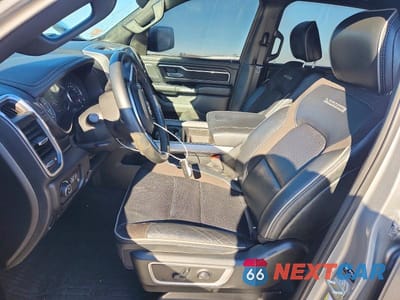 Zdjęcie 7 z 12 samochodu: 2023 RAM 1500 LARAMIE VIN:1C6SRFJT3PN666042 - miniatura