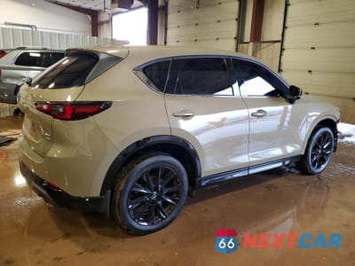 Trzecie zdjęcie samochodu z tyłu: 2024 MAZDA CX-5 CARBON TURBO VIN:JM3KFBAY5R0425709 - miniatura