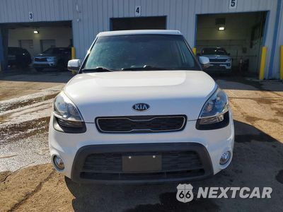 Piąte zdjęcie samochodu w środku: 2013 KIA SOUL + VIN:KNDJT2A69D7753730 - miniatura