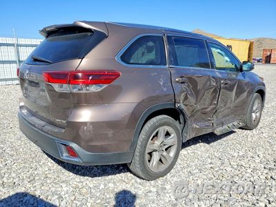 Trzecie zdjęcie samochodu z tyłu: 2018 TOYOTA HIGHLANDER LIMITED VIN:5TDYZRFH8JS279660 - miniatura