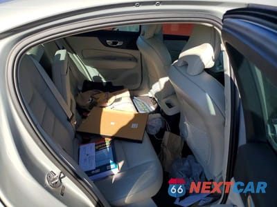 Zdjęcie 10 z 11 samochodu: 2024 VOLVO S60 CORE VIN:7JRL12FK3RG281456 - miniatura