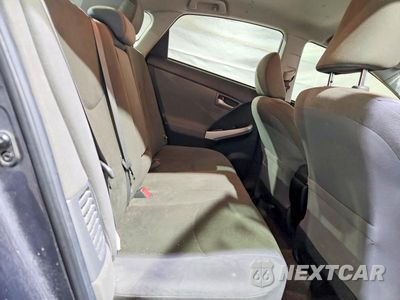 Zdjęcie 10 z 12 samochodu: 2014 TOYOTA PRIUS TWO VIN:JTDKN3DU9E0386661 - miniatura