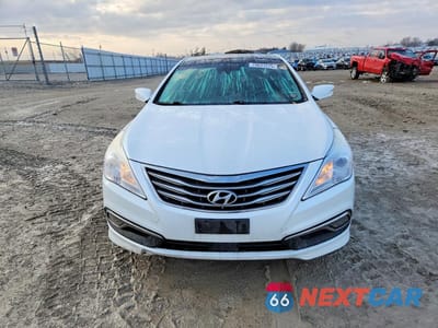 Piąte zdjęcie samochodu w środku: 2017 HYUNDAI AZERA VIN:KMHFH4JG9HA581019 - miniatura