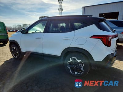 Drugie zdjęcie samochodu z przodu: 2025 KIA SELTOS S VIN:KNDEUCAA1S7732943 - miniatura