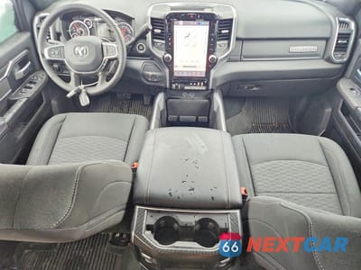 Zdjęcie 8 z 13 samochodu: 2025 RAM 3500 BIG HORN VIN:3C63R3HL9SG535692 - miniatura