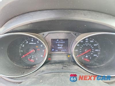 Zdjęcie 9 z 14 samochodu: 2020 KIA SEDONA LX VIN:KNDMB5C10L6609605 - miniatura