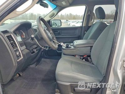 Zdjęcie 7 z 12 samochodu: 2017 RAM 1500 ST VIN:1C6RR7FG4HS868228 - miniatura