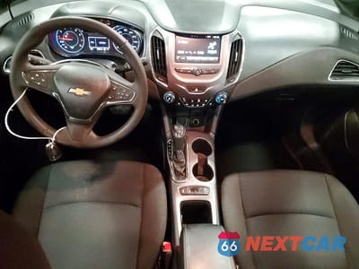 Zdjęcie 8 z 12 samochodu: 2016 CHEVROLET CRUZE LT VIN:1G1BE5SM7G7270098 - miniatura