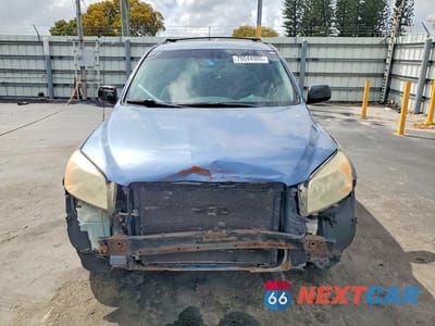 Piąte zdjęcie samochodu w środku: 2007 TOYOTA RAV4 BASE VIN:JTMBK33V576020716 - miniatura