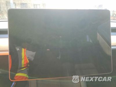 Zdjęcie 9 z 15 samochodu: 2024 TESLA MODEL Y VIN:7SAYGDED9RF005054 - miniatura