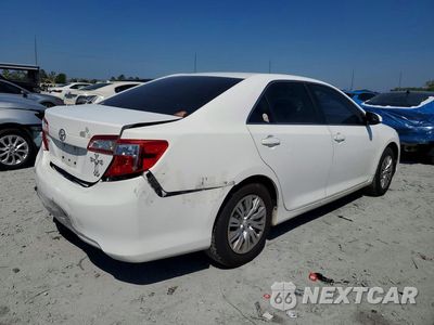 Trzecie zdjęcie samochodu z tyłu: 2014 TOYOTA CAMRY L VIN:4T1BF1FK4EU790503 - miniatura