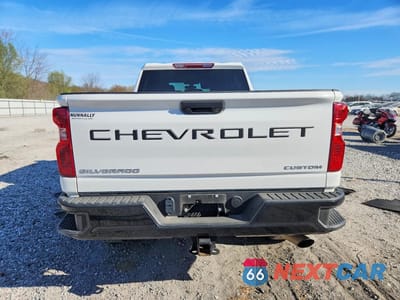 Zdjęcie 6 z 11 samochodu: 2023 CHEVROLET SILVERADO K2500 CUSTOM VIN:2GC4YME78P1704971 - miniatura