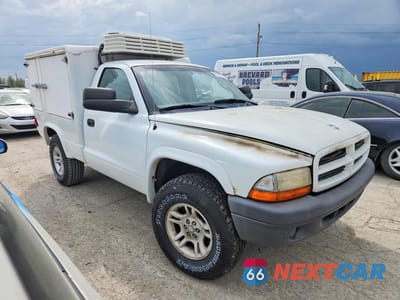 Czwarte zdjęcie samochodu z boku: 2003 DODGE DAKOTA SXT UTILITY / SERVICE TRUCK VIN:1D7GG16X13S195559 - miniatura