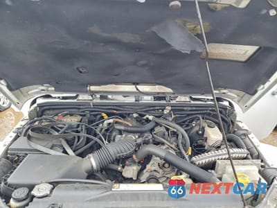 Zdjęcie 11 z 12 samochodu: 2008 JEEP WRANGLER UNLIMITED SAHARA VIN:1J8GA59198L521936 - miniatura