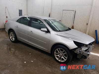 Czwarte zdjęcie samochodu z boku: 2014 CHEVROLET MALIBU 1LT VIN:1G11C5SL7EF157165 - miniatura