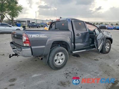 Trzecie zdjęcie samochodu z tyłu: 2014 TOYOTA TACOMA PRERUNNER V6 VIN:3TMJU4GN3EM171962 - miniatura