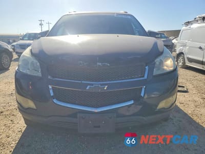 Piąte zdjęcie samochodu w środku: 2011 CHEVROLET TRAVERSE LT VIN:1GNKRGED3BJ296820 - miniatura