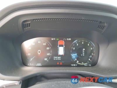 Zdjęcie 9 z 12 samochodu: 2020 VOLVO XC60 T6 MOMENTUM VIN:YV4A22RK3L1454768 - miniatura