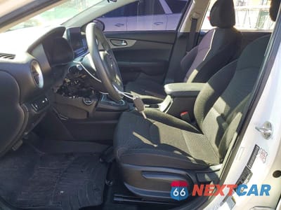 Zdjęcie 7 z 12 samochodu: 2020 KIA FORTE LXS VIN:3KPF24ADXLE211506 - miniatura