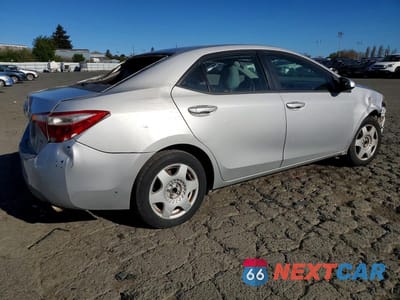 Trzecie zdjęcie samochodu z tyłu: 2016 TOYOTA COROLLA LE VIN:5YFBURHE3GP514345 - miniatura