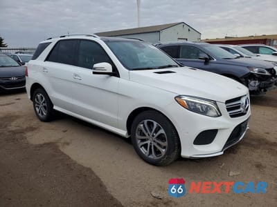 Czwarte zdjęcie samochodu z boku: 2016 MERCEDES-BENZ GLE 350D 4MATIC VIN:4JGDA2EB6GA785645 - miniatura