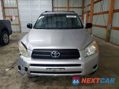 Piąte zdjęcie samochodu w środku: 2007 TOYOTA RAV4 VIN:JTMBD33V276046037 - miniatura