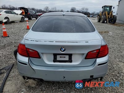 Zdjęcie 6 z 12 samochodu: 2016 BMW M5 VIN:WBSFV9C58GG343480 - miniatura