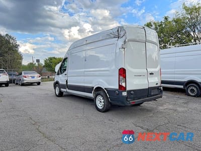 Trzecie zdjęcie samochodu z tyłu: 2022 FORD TRANSIT T-250 VIN:1FTBR1X8XNKA72657 - miniatura