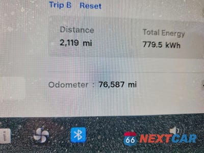 Zdjęcie 9 z 12 samochodu: 2023 TESLA MODEL 3 VIN:5YJ3E1EA1PF459894 - miniatura